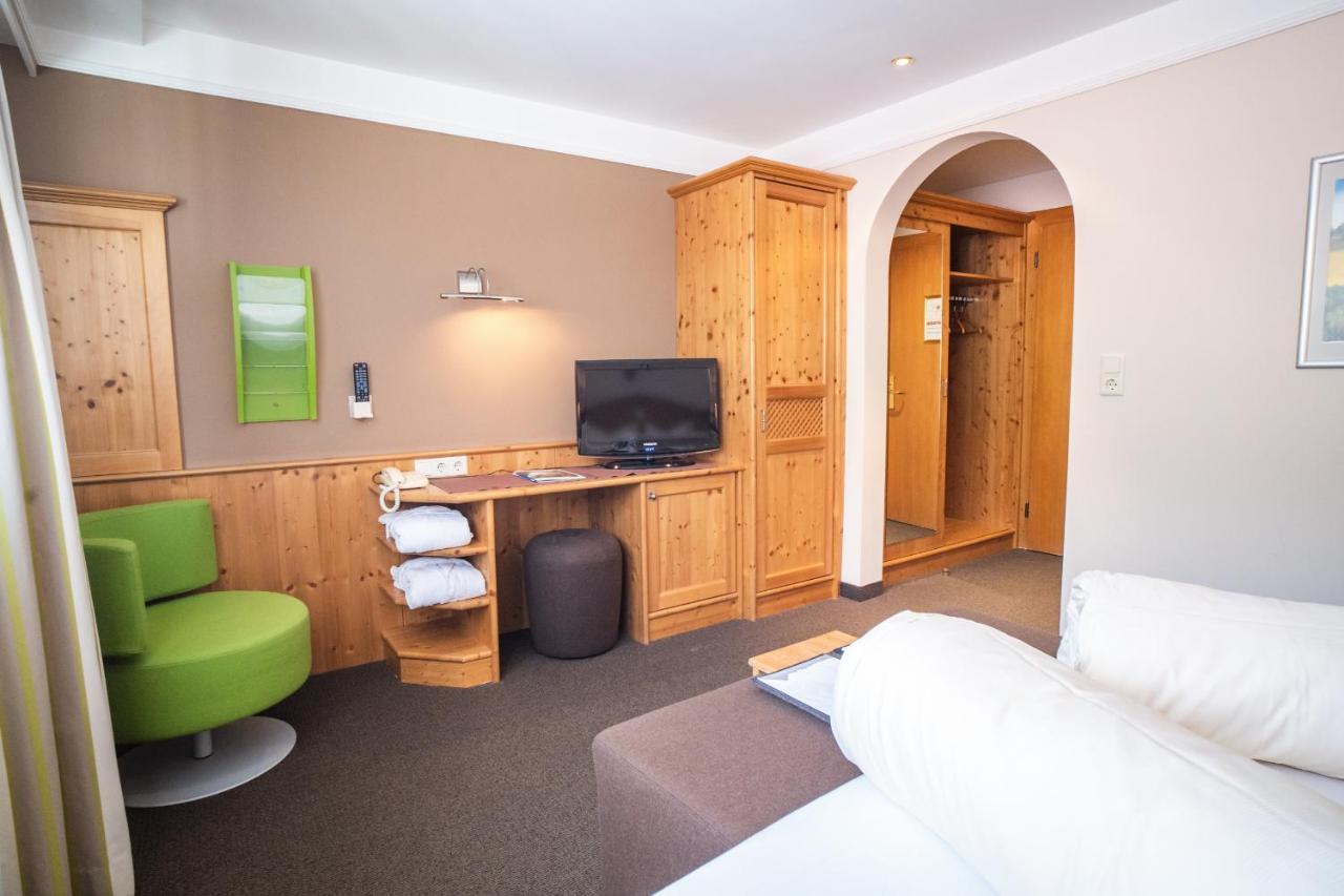 Aktiv Hotel Zur Rose Am Brenner Steinach am Brenner Exteriér fotografie