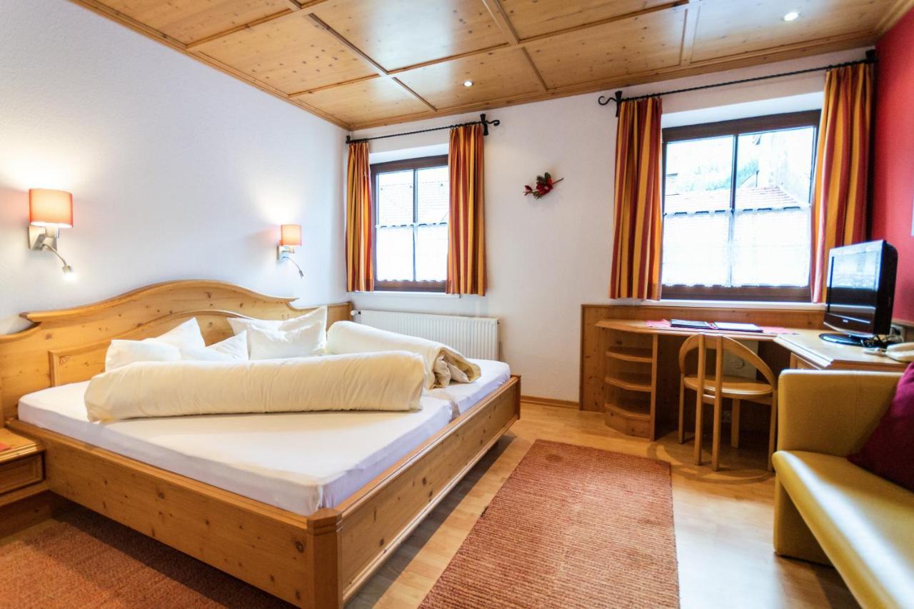 Aktiv Hotel Zur Rose Am Brenner Steinach am Brenner Exteriér fotografie