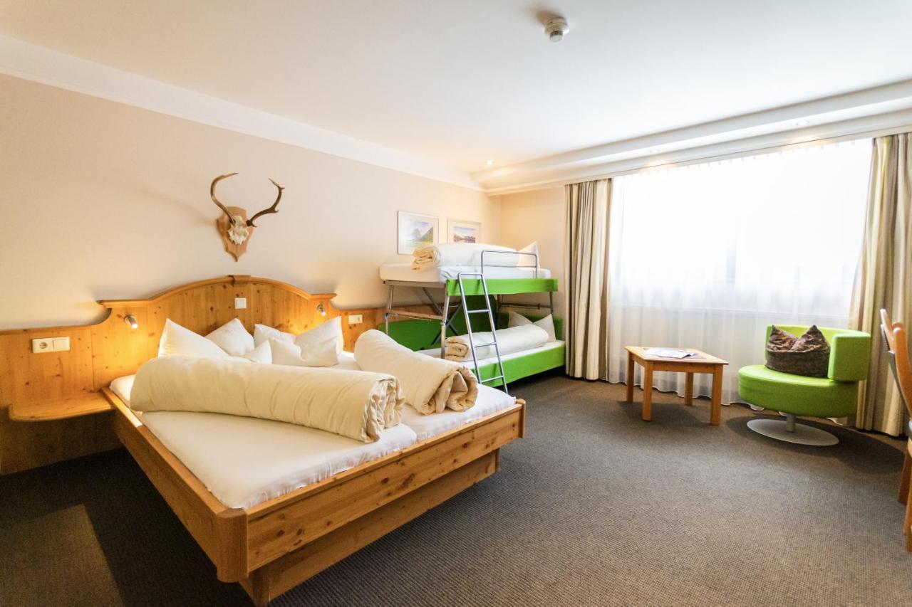 Aktiv Hotel Zur Rose Am Brenner Steinach am Brenner Exteriér fotografie